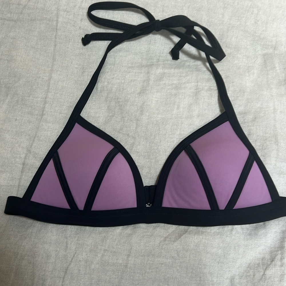 Pink bikini top. Size XS/S. Like new, excellent condition